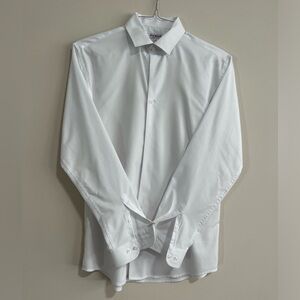 Isaac Mizrahi Boys 18/20 Button Down Shirt. Excellent Condition.